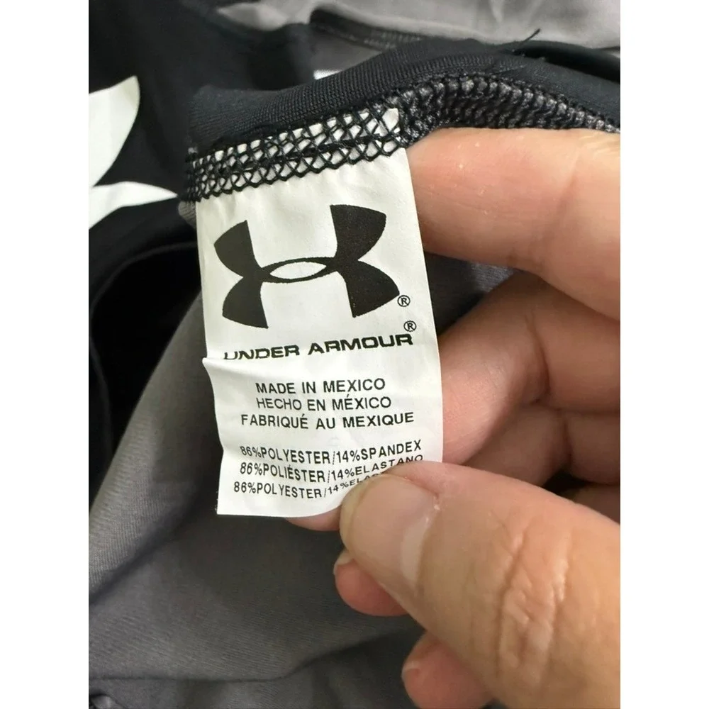 Under‎ Armour Boys HeatGear UPF 50+ Rash Guard Swim Shirt Black Gray YSM New